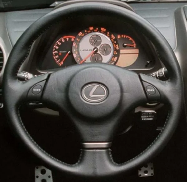 Lexus10